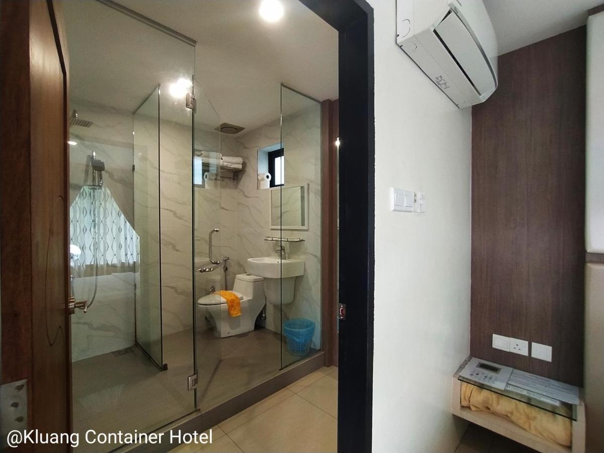 Kluang Container Swimming Pool Hotel Εξωτερικό φωτογραφία