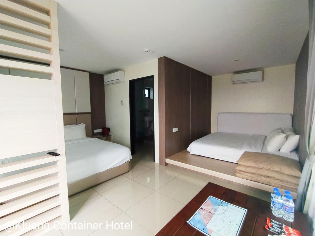 Kluang Container Swimming Pool Hotel Εξωτερικό φωτογραφία