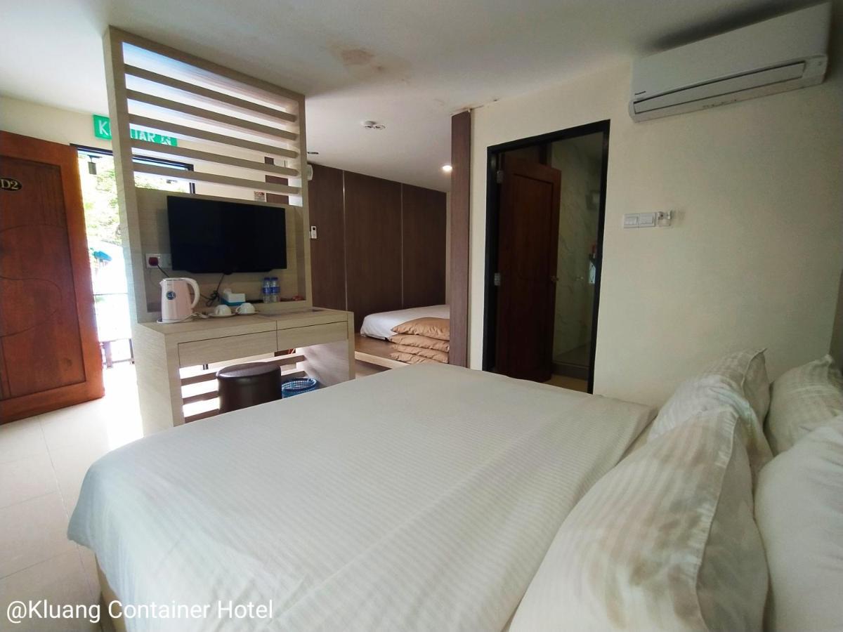 Kluang Container Swimming Pool Hotel Εξωτερικό φωτογραφία